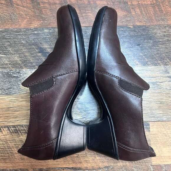 Clarks Women's Brown Leather Slip On Casual Round Shoes Size 8M - Picture 5 of 8